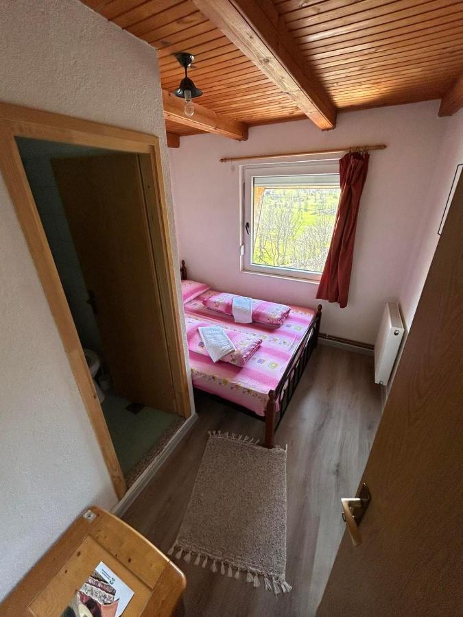 Bed And Breakfast Umoljani Oda fotoğraf