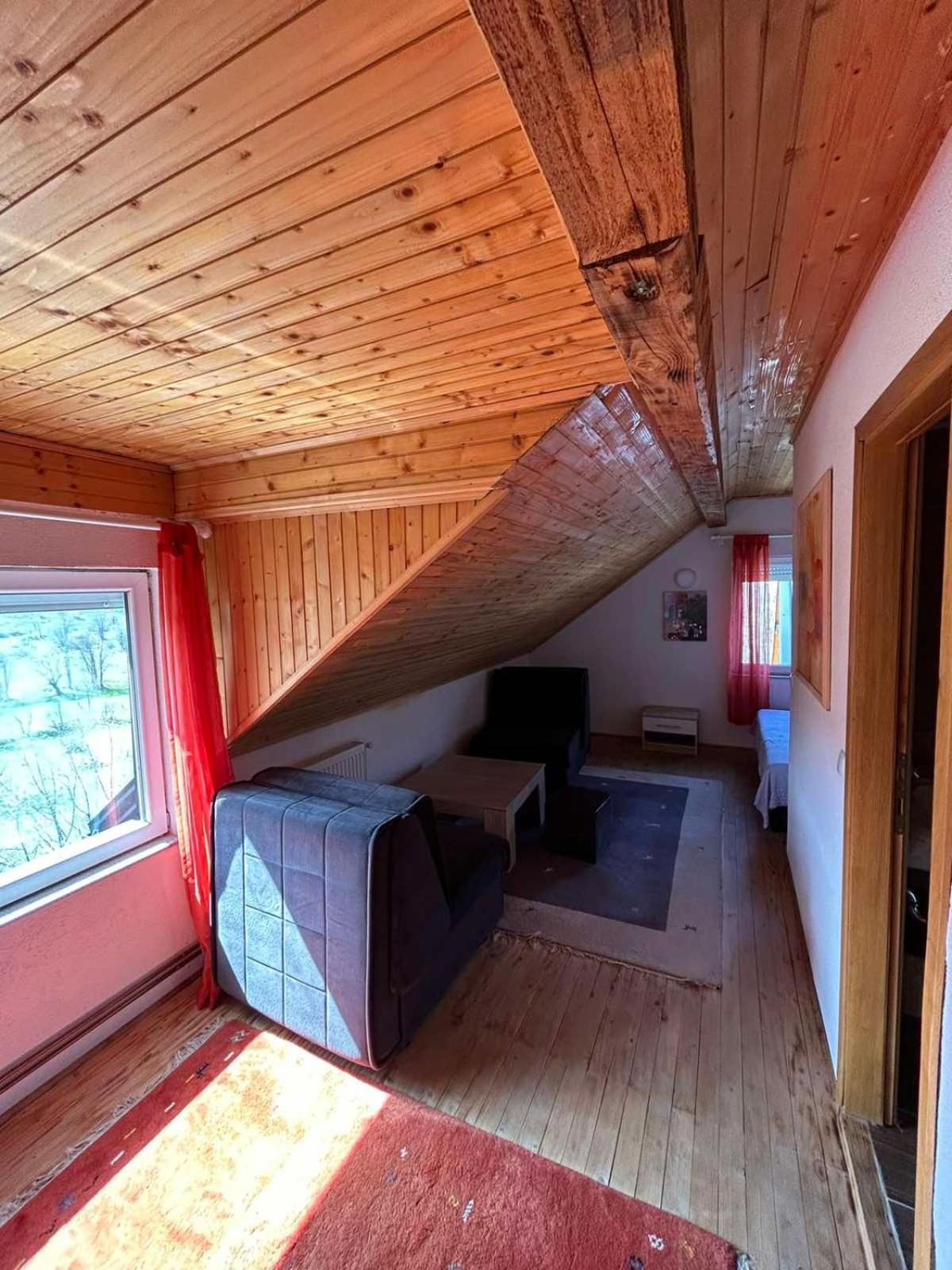 Bed And Breakfast Umoljani Oda fotoğraf